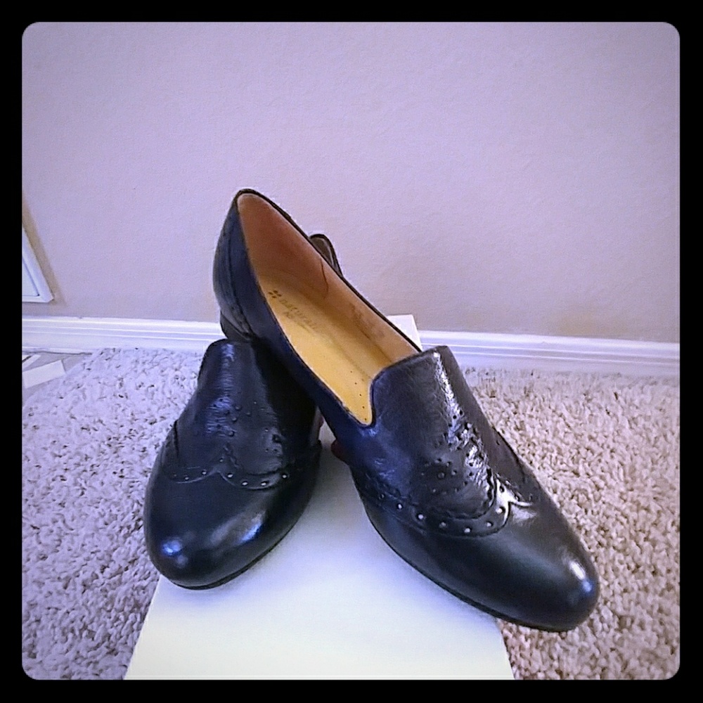 Naturalizer Lerato Navy Shoes